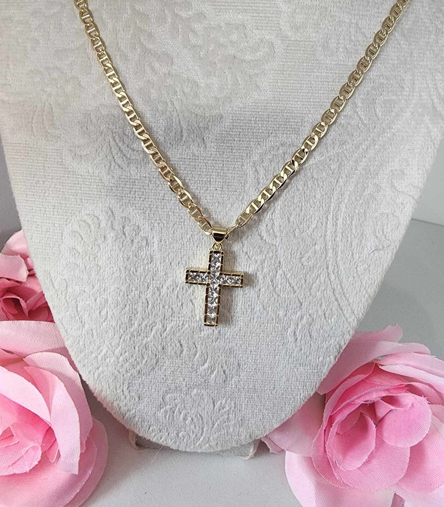 BABY CROSS WITH CHAIN