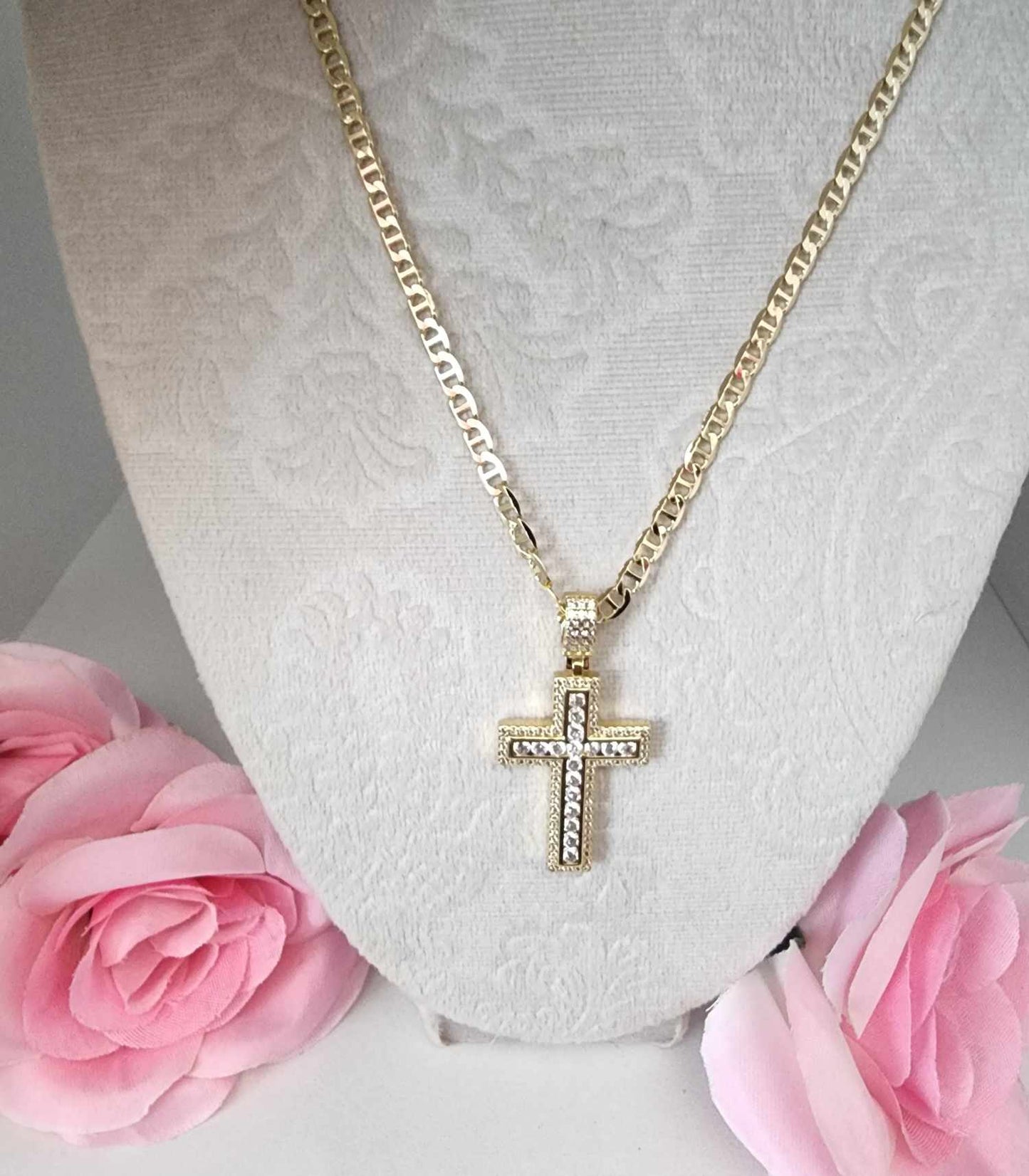 diamond cross with chain